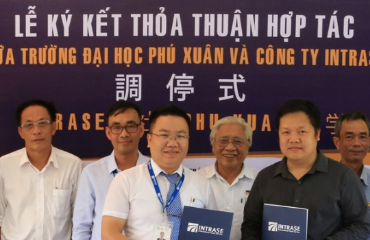  Lễ ký kết hợp tác đào tạo giữa Đại học Phú Xuân và Học viện STEi