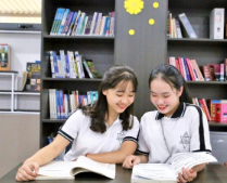 Sinh viên học tập tại Trường ĐH Phú Xuân