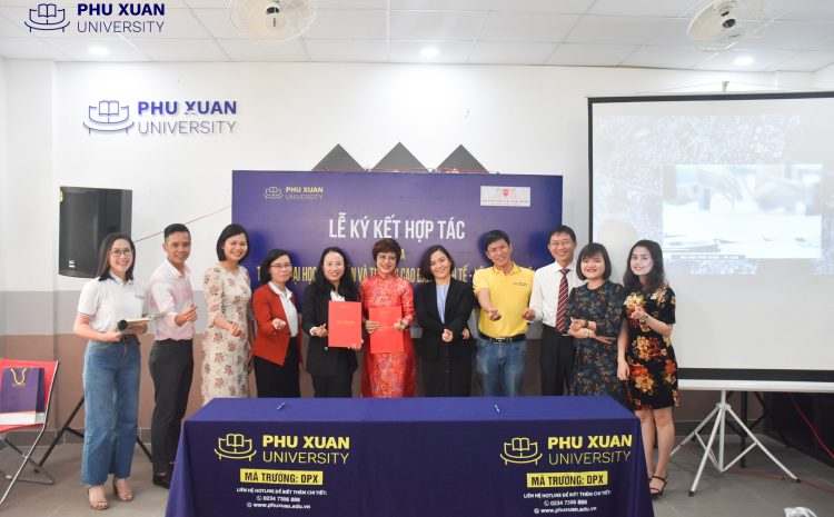  ĐH Phú Xuân hợp tác đào tạo với Cao đẳng Kinh tế – Kĩ thuật Hà Nội.