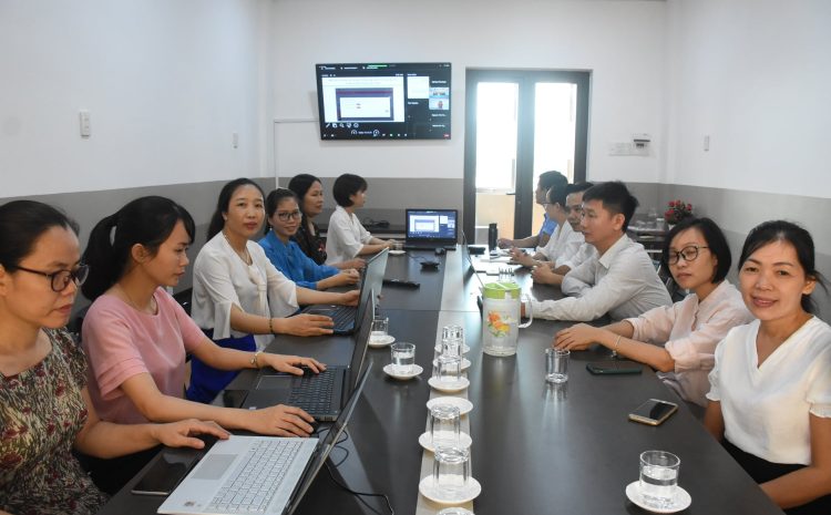  Đại học Phú Xuân tham gia Hội thảo “Cách thức sử dụng dữ liệu khảo sát sinh viên tốt nghiệp để hỗ trợ cải cách quản trị và đảm bảo chất lượng tại trường đại học”
