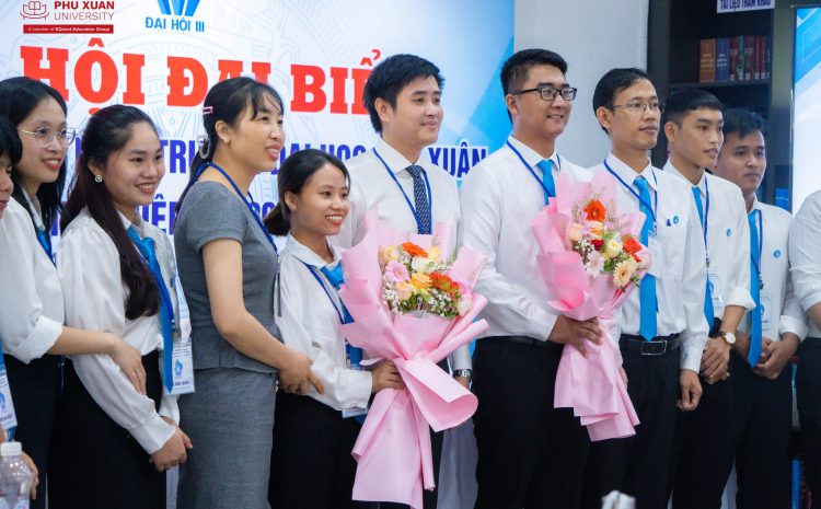  Đại hội Hội Sinh viên trường Đại học Phú Xuân lần thứ III thành công tốt đẹp
