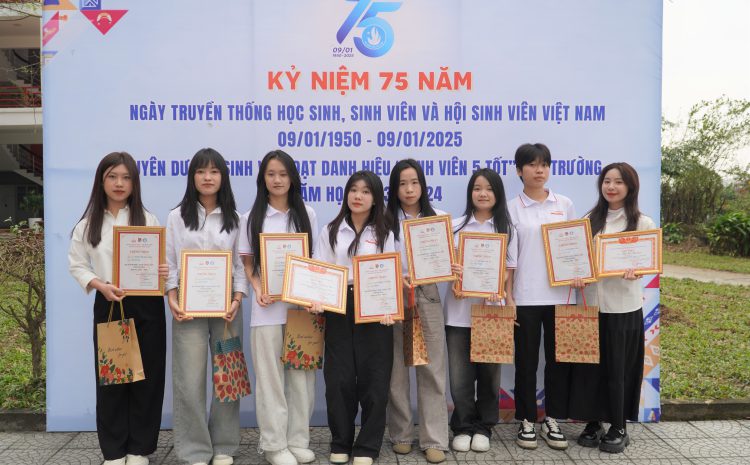  LỄ TUYÊN DƯƠNG SINH VIÊN ĐẠT DANH HIỆU “SINH VIÊN 5 TỐT” CẤP TRƯỜNG NĂM HỌC 2023 – 2024