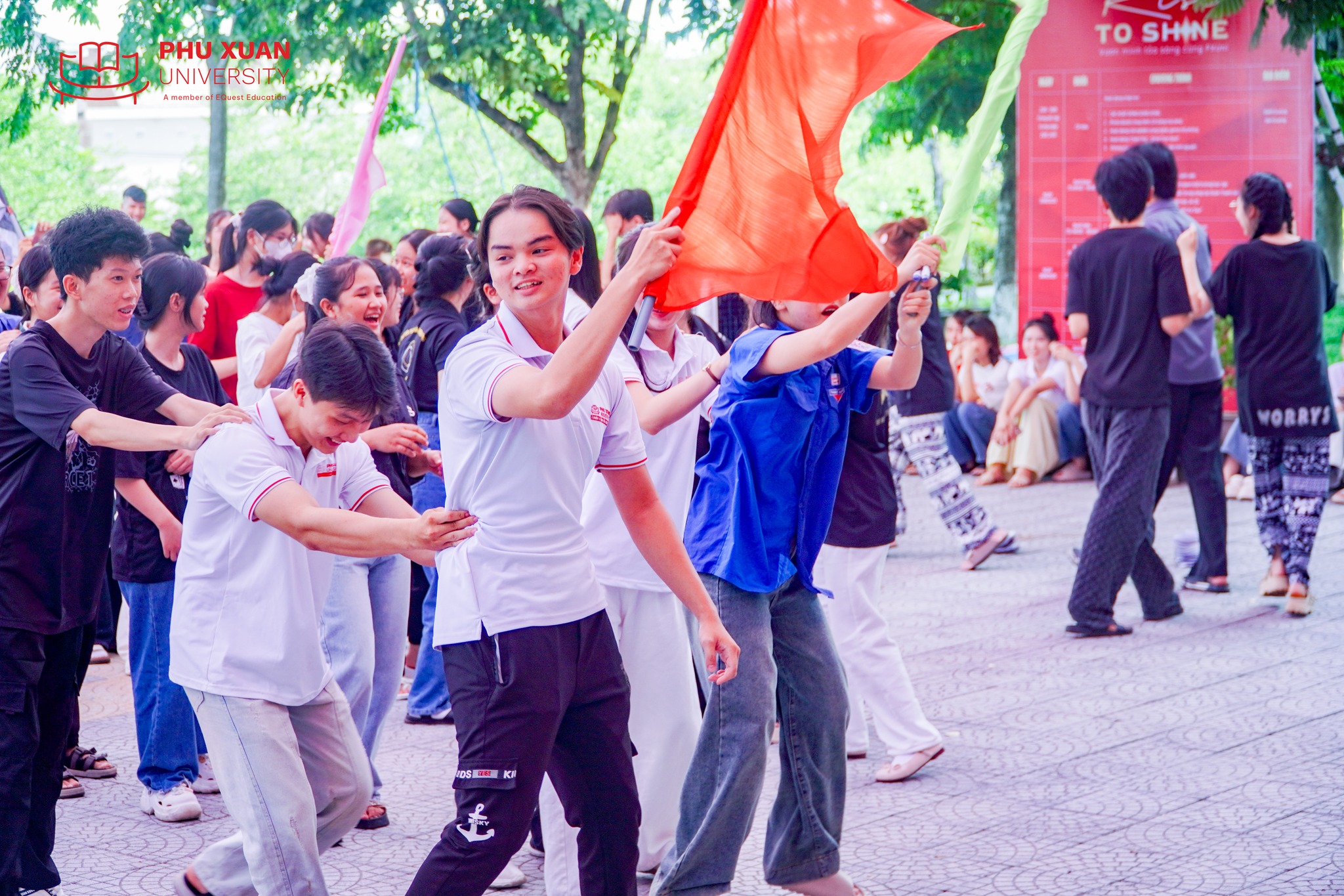 Chi phi học đại học ở Huế hợp lý nhưng vẫn đa dạng các hoạt động trải nghiệm