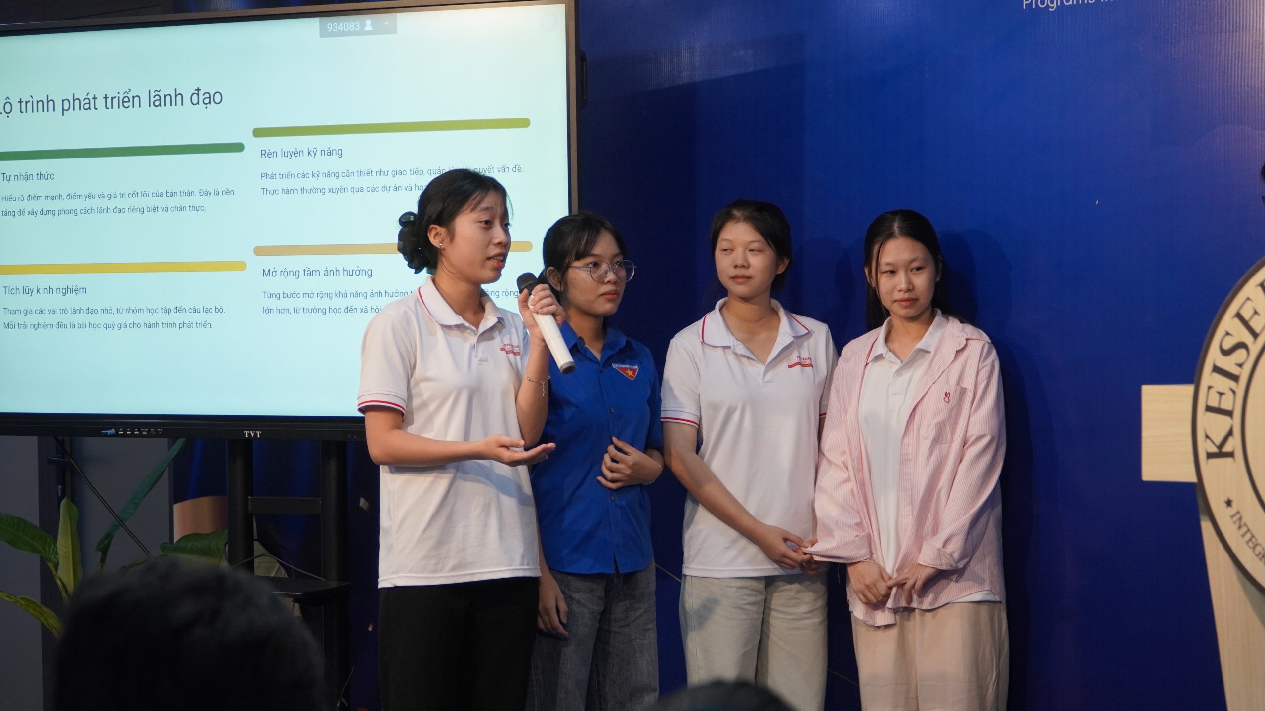 Rèn luyện kỹ năng cho sinh viên thuyết trình & truyền đạt ý tưởng