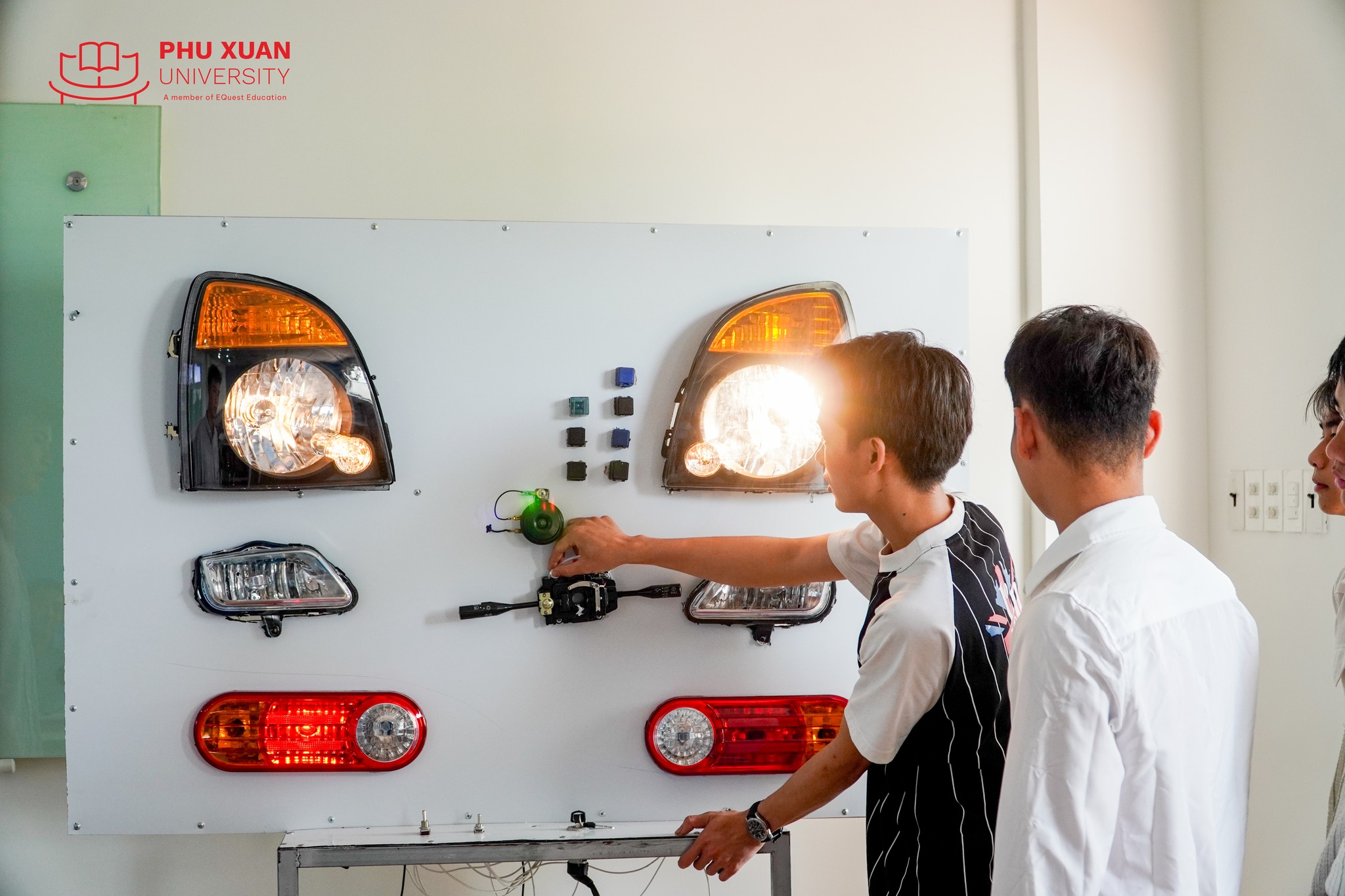 Trường Đại học Phú Xuân đào tạo các ngành dễ xin việc ở Huế