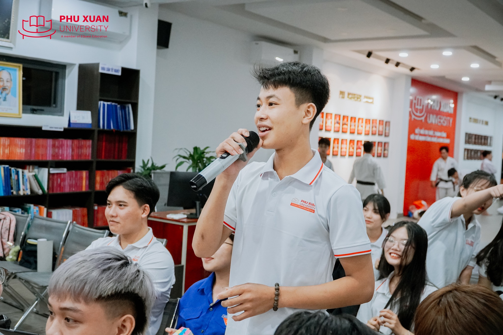 Lợi ích của việc học đại học alf giúp mở rộng tư duy và thế giới quan