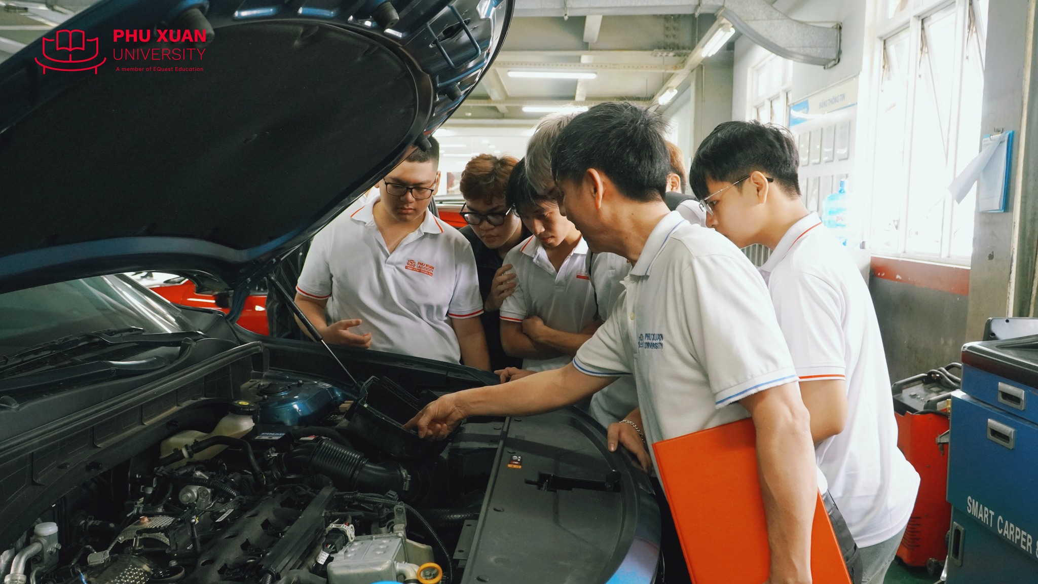 Nền tàng vững chắc khi chọn học Công nghệ kỹ thuật ô tô tại trường Đại học Phú Xuân